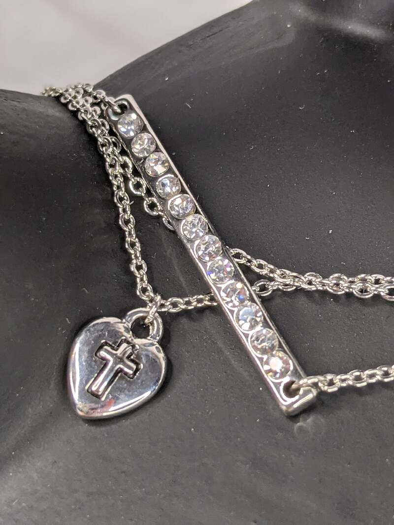 Multi-chain Cross Bracelet