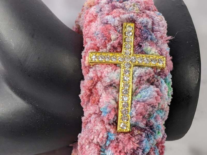 Rhinestone Cross Crochet Bracelet